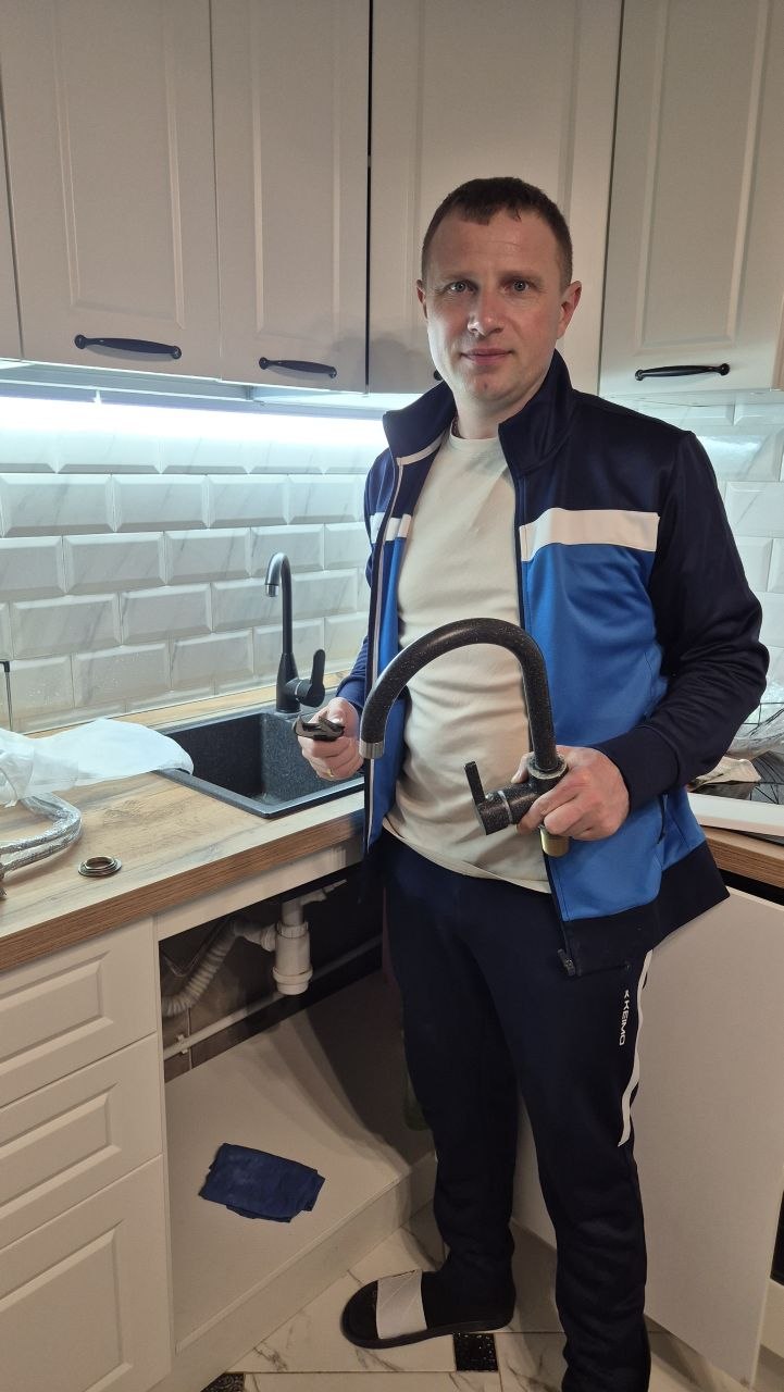 Замена смесителя на кухне в Краснодаре