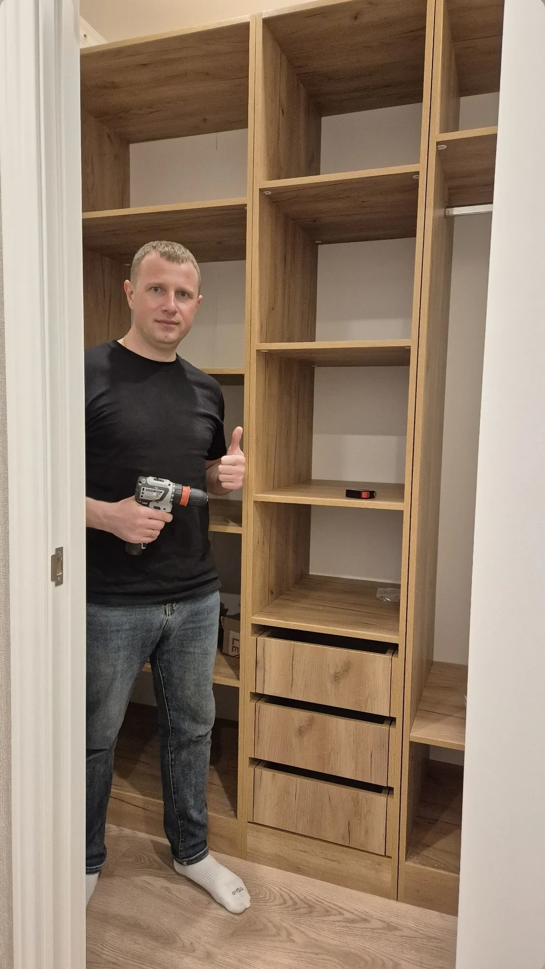 Сборка шкафа в квартире в Краснодаре